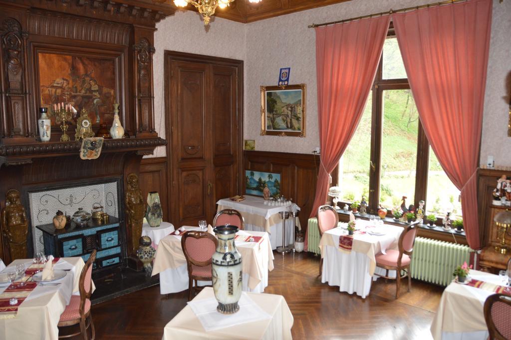 Chateau Bleu Hotell Trooz Eksteriør bilde