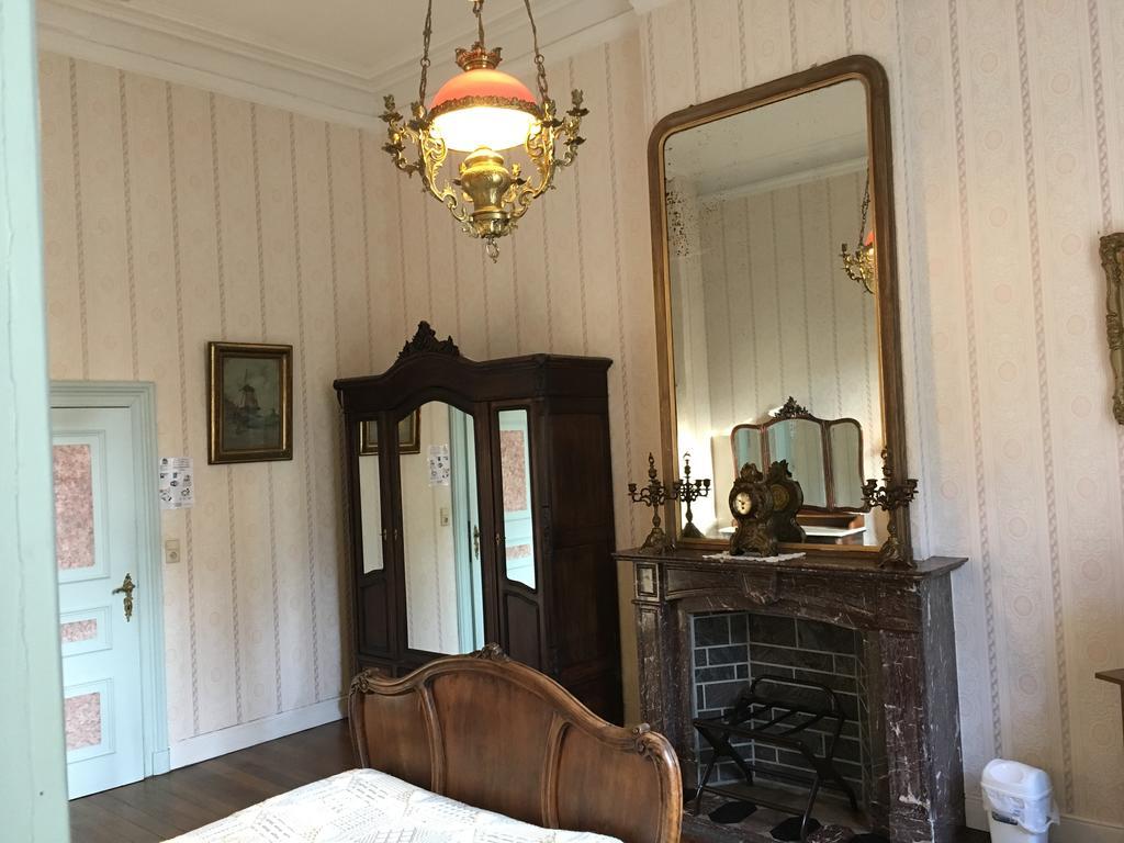 Chateau Bleu Hotell Trooz Eksteriør bilde